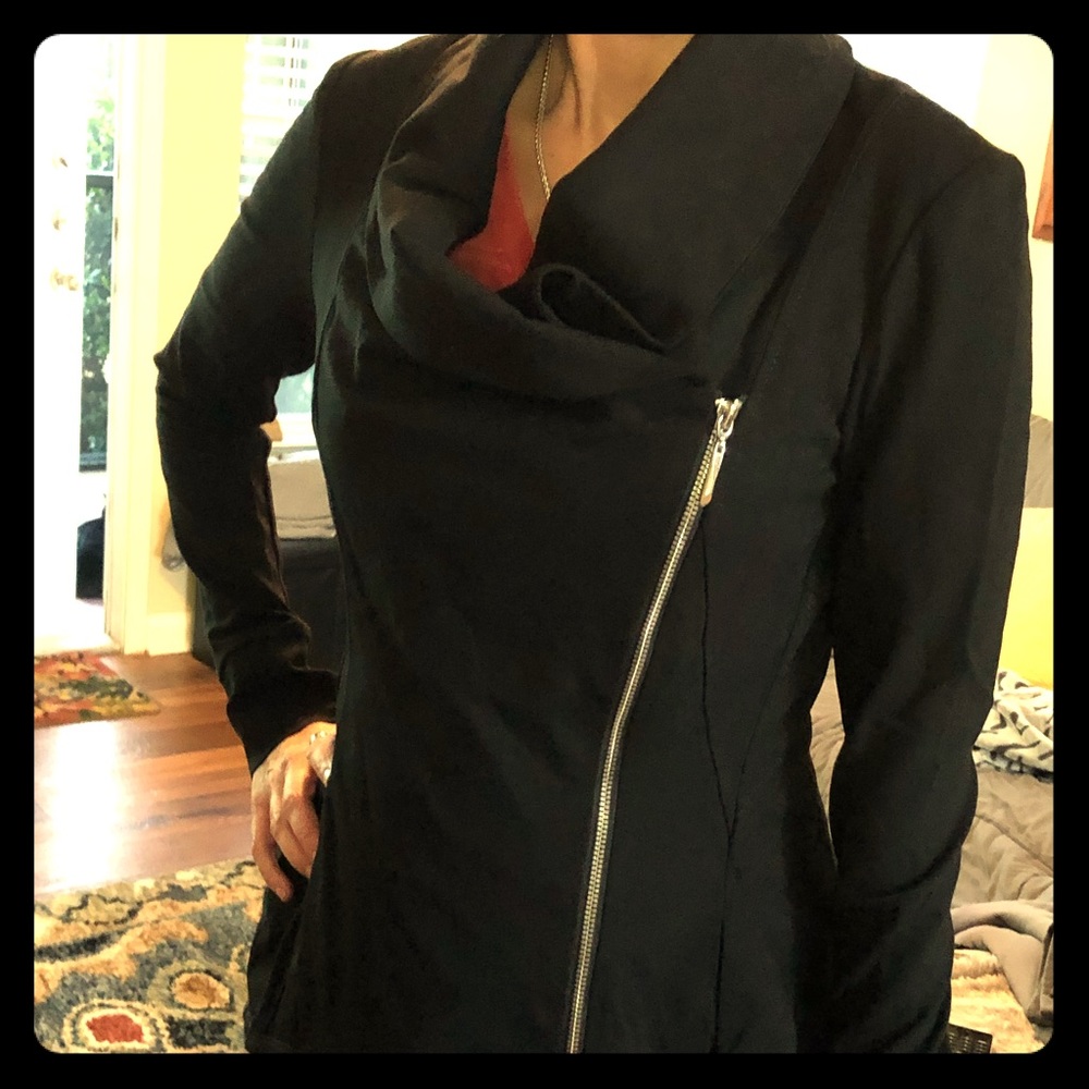 Black House Black Market Short Fitted Jacket
